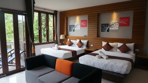 Lanta Intanin Resort Zimmer Photos