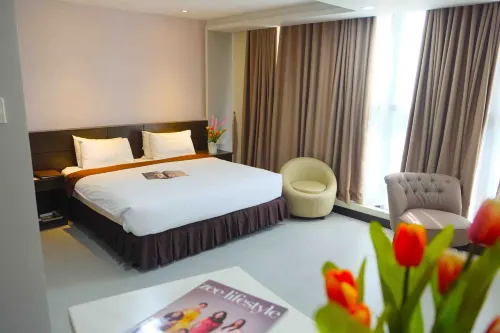 Castle Peak Hotel Featured Photos