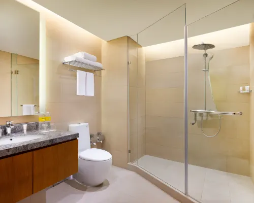 Holiday Inn & Suites Jakarta Gajah Mada Номера Photos