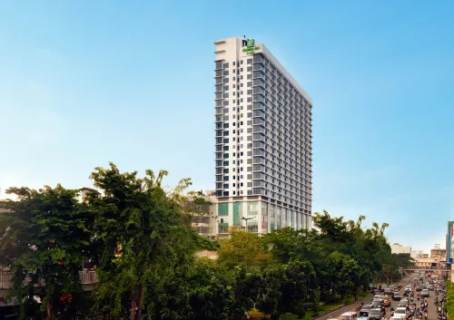 Holiday Inn & Suites Jakarta Gajah Mada Extérieur Photos