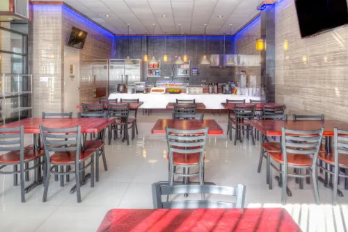 LIC Plaza Hotel Restauration Photos