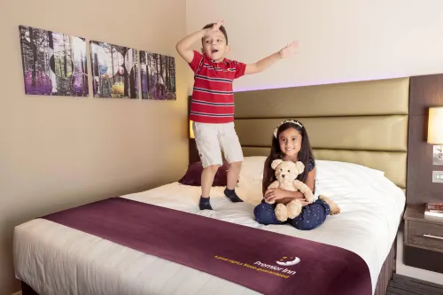 Premier Inn Dubai Ibn Battuta Mall Camere Photos