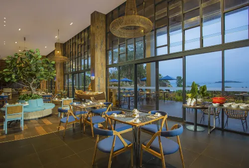 Swiss-Belresort Belitung Makanan Photos