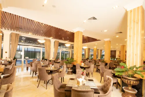 Ladalat Hotel Dining Photos