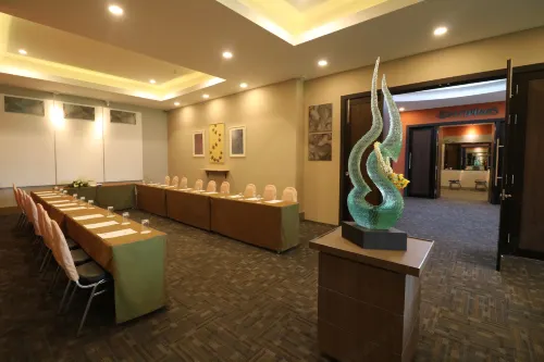Hua Hin Grand Hotel and Plaza Geschäftseinrichtungen Photos