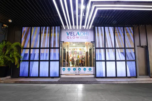 Vela Dhi Glow Pratunam Exterior Photos