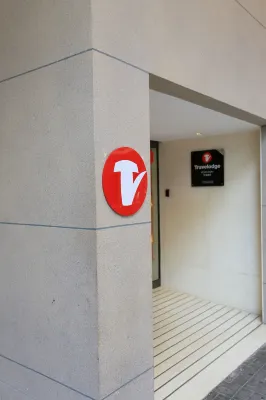 Travelodge Kowloon من الخارج Photos