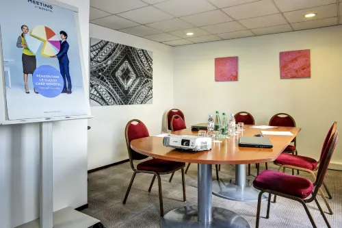 Novotel Paris Suresnes Longchamp Espaces Affaires Photos