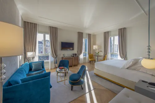 H10 Palazzo Canova Featured Photos