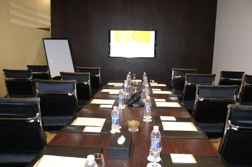 Rose Park Hotel - Al Barsha, Opposite Metro Station Питание Photos