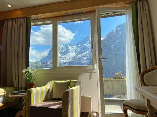 Eiger Mürren Swiss Quality Hotel Rum Photos