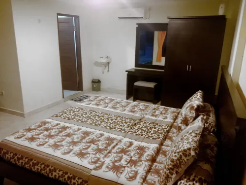Balangan Paradise Hostel and Restaurant Kamar Photos