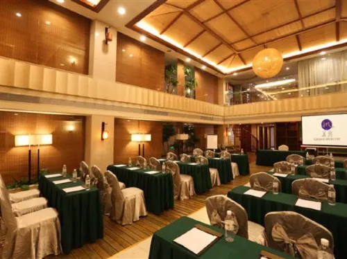 Qingdao Kuaitong International Hotel Geschäftseinrichtungen Photos