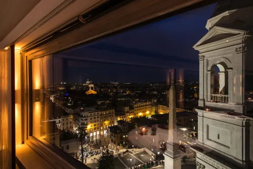 Hassler Roma Рядом с отелем Photos