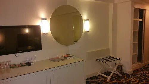 Oscar Resort Hotel Rooms Photos