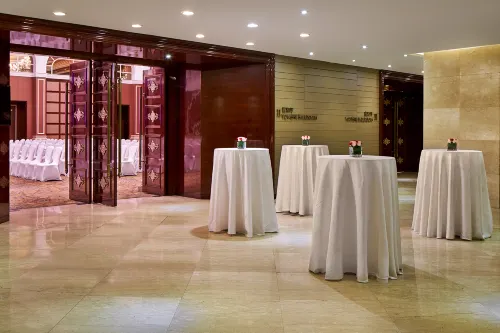 Crowne Plaza Zhenjiang Business Photos