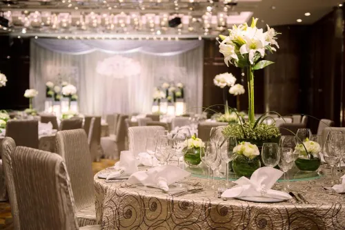 Royal Plaza Hotel Dining Photos