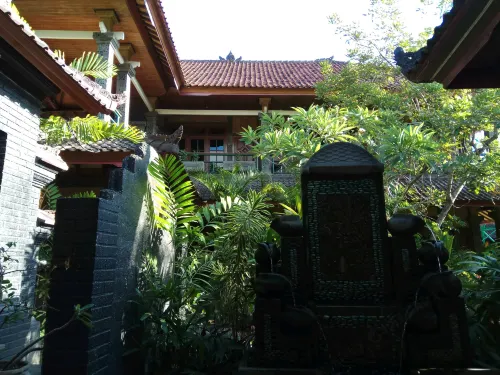 Bali Wirasana Inn Exterior Photos