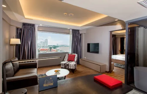 Ramada Plaza by Wyndham Bangkok Menam Riverside Featured Photos