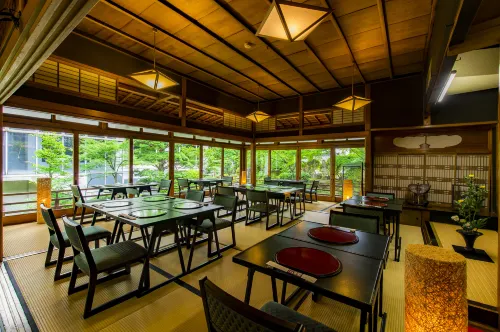 Shiragiku Featured Photos