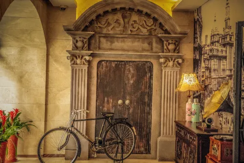 Yitel Premium (Shanghai people's Square Nanjing Road Pedestrian Street shop) Area Publik Photos
