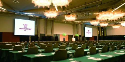 ANA Crowne Plaza Kobe Business Facilities Photos