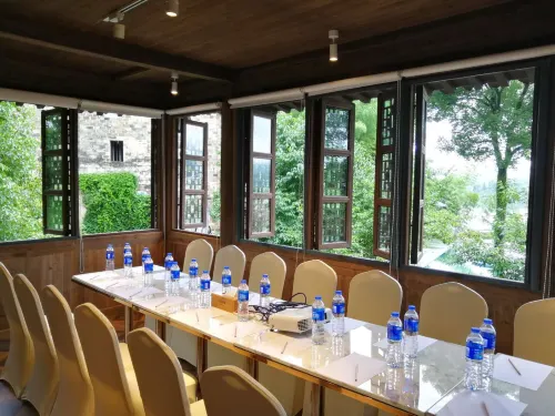 Qingmei Xueshe Shilily Hot Spring Hotel Business Facilities Photos