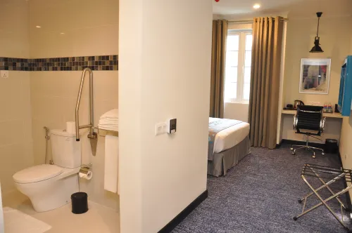 Fairway Colombo - Sri Lanka's First Hotel With Robot Technology Rooms Photos