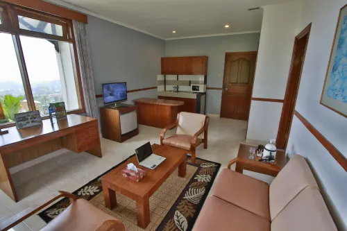 The Jayakarta Cisarua Inn & Villas Kamar Photos