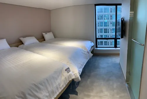 KSTAR METRO Hotel Rooms Photos