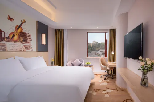 Vienna Hotel (Lijiang Old Town) Featured Photos
