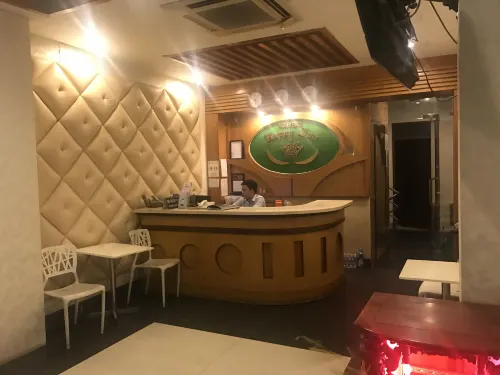 Khách sạn Nouveau Happy Inn Nổi bật Photos