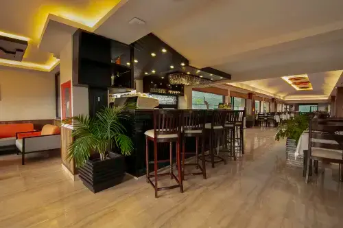 Hotel Sarowar Dining Photos