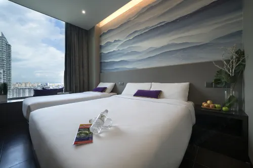 V Hotel Lavender Unggulan Photos