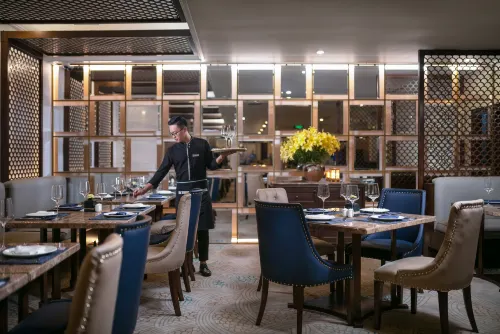 The Oriental Jade Hotel Dining Photos
