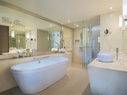 Le Méridien Suvarnabhumi, Bangkok Golf Resort & Spa Rooms Photos