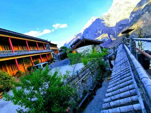 Tiger Leaping Gorge Tea-Horse Guesthouse Eksterior Photos