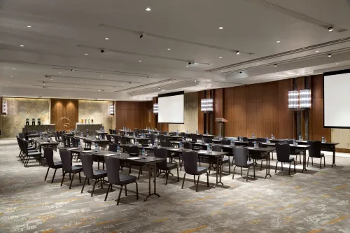 Kerry Hotel Hong Kong by Shangri-la Business Photos