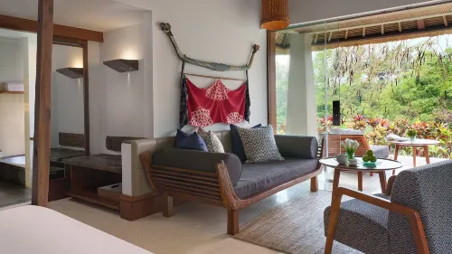 Maya Ubud Resort and Spa Kamar Photos