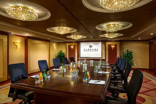 Celebrity International Grand Hotel Espaces Affaires Photos