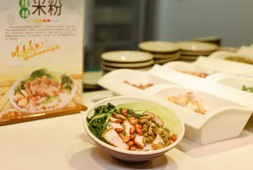 Hampton by Hilton GuiLin Xiufeng Dining Photos