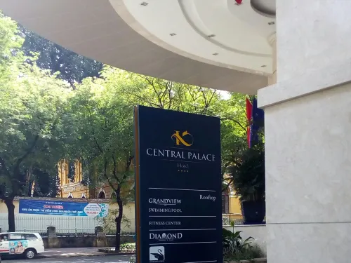 Central Palace Hotel Exterior Photos