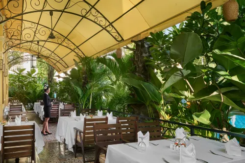 Palace Gate Hotel & Resort By EHM Extérieur Photos