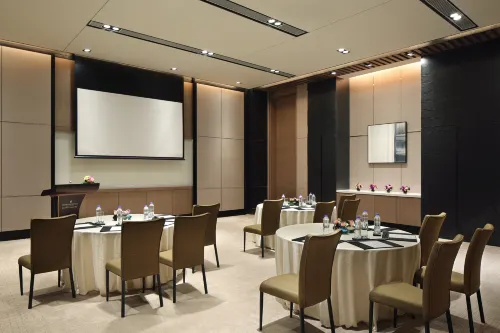InterContinental Shanghai Hongqiao NECC Dining Photos