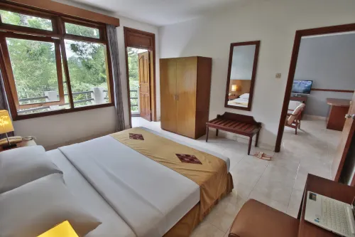 The Jayakarta Cisarua Inn & Villas Kamar Photos