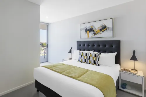 Oaks Brisbane Woolloongabba Suites Featured Photos