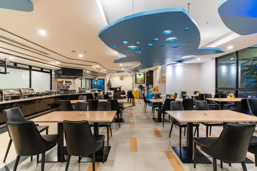 LawinTa Hotel Pattaya Dining Photos