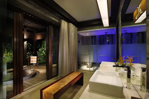 Hainan Narada Resort & Spa Perfume Bay Rum Photos