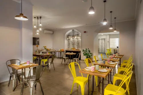 Urban Garden Hotel Restauration Photos