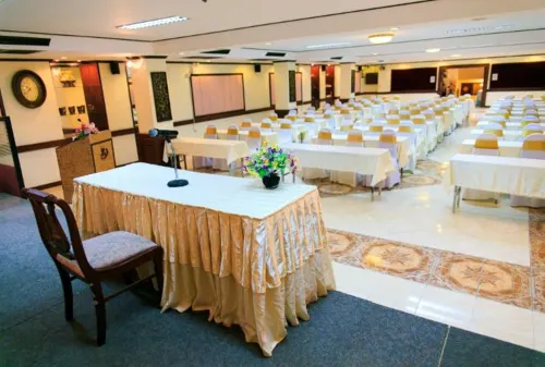Regent Lodge Lampang Featured Photos
